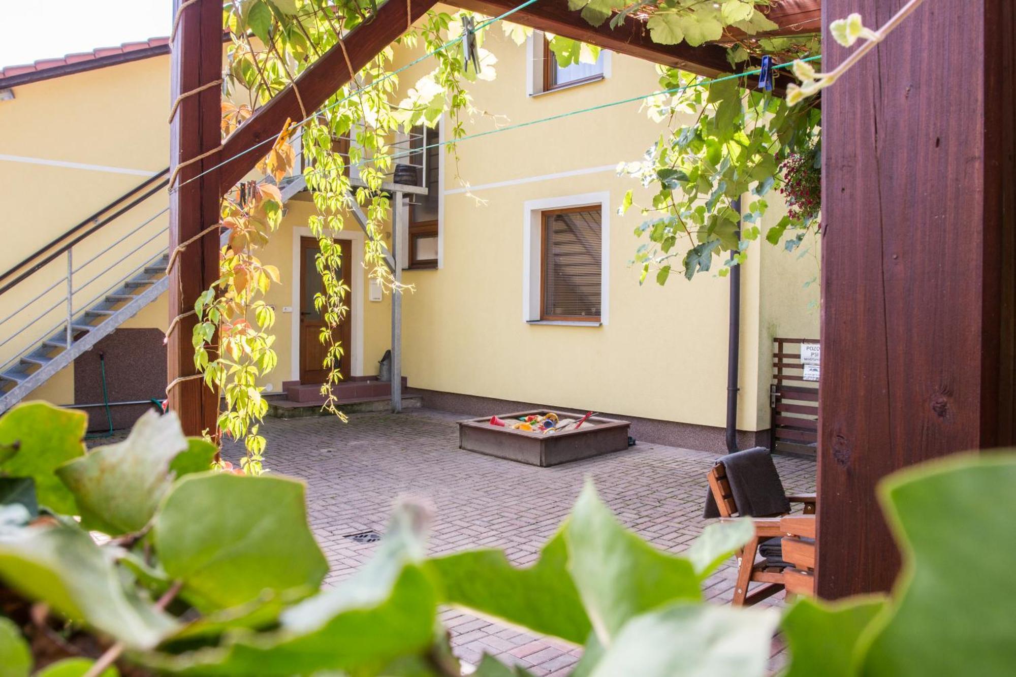 Apartmany Pod Lesem Rodvínov エクステリア 写真