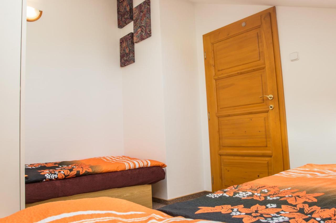 Apartmany Pod Lesem Rodvínov エクステリア 写真